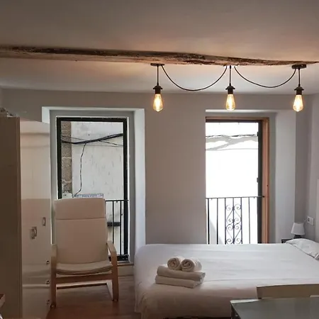 Apartamento 1B. Nuevo, recién reformado: típica rúa Cesteiros. Vigo