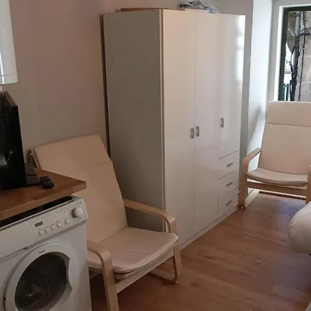 1B. Nuevo, recién reformado: típica rúa Cesteiros. Apartamento *